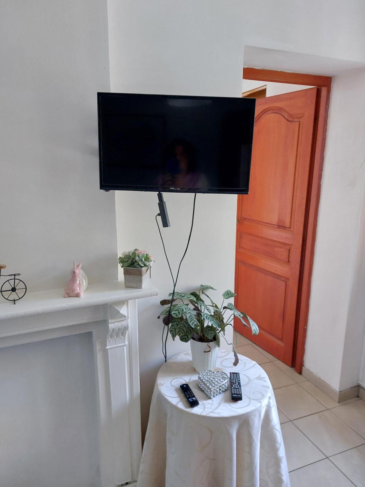 Willa Le Patio De Mimi Oisy-le-Verger Zewnętrze zdjęcie